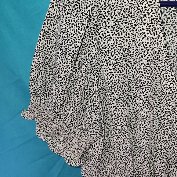 Sienna Sky Ruffle Sleeve Smocked Waist Blouse Size S 100% Polyester - Picture 3 of 10